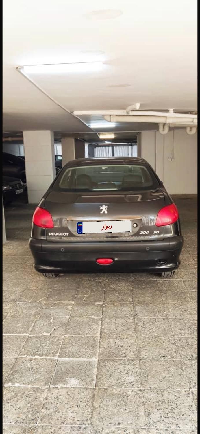 پژو ۲۰۶ صندوق دار v8 - 1397
