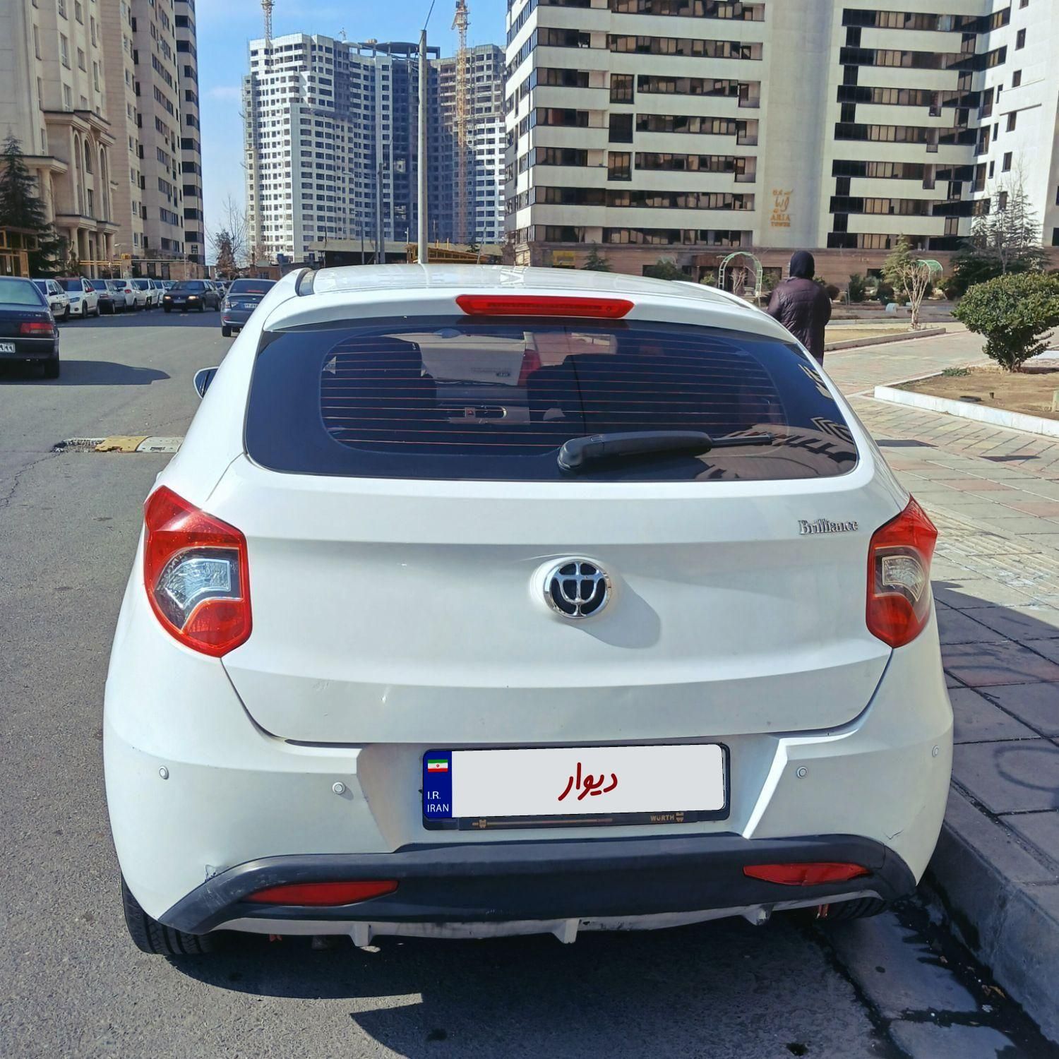 برلیانس H220 دنده‌ای - 2016