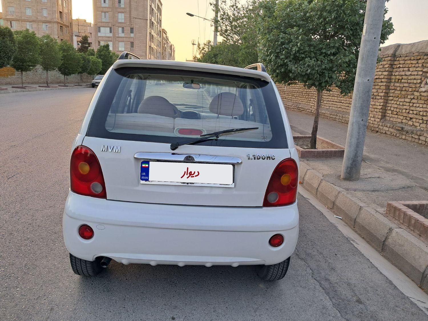 ام وی ام 110 چهار سیلندر دنده ای - 2011