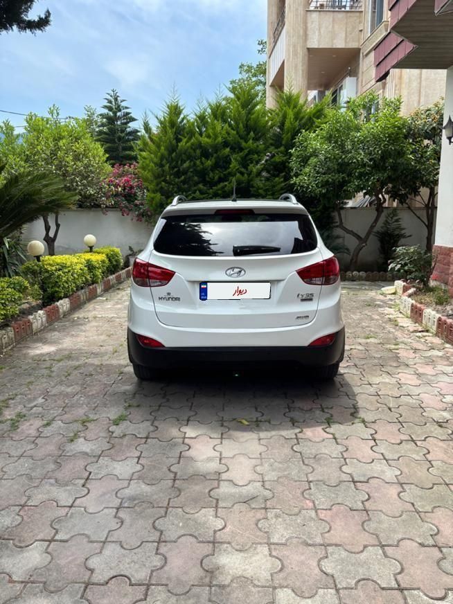 هیوندای توسان 2.4 لیتر - 2012