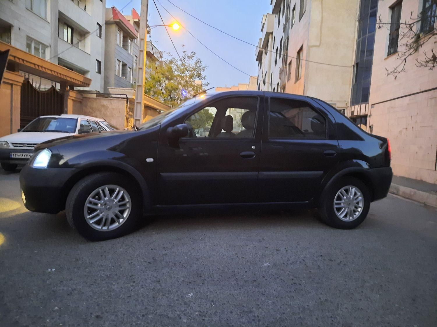 خودرو رنو، تندر 90 آگهی ann_18429921