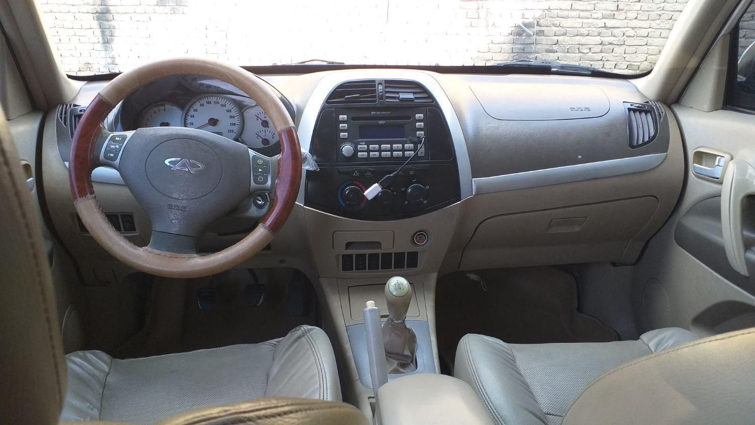 ام وی ام X33 دنده‌ای ساده - 2012