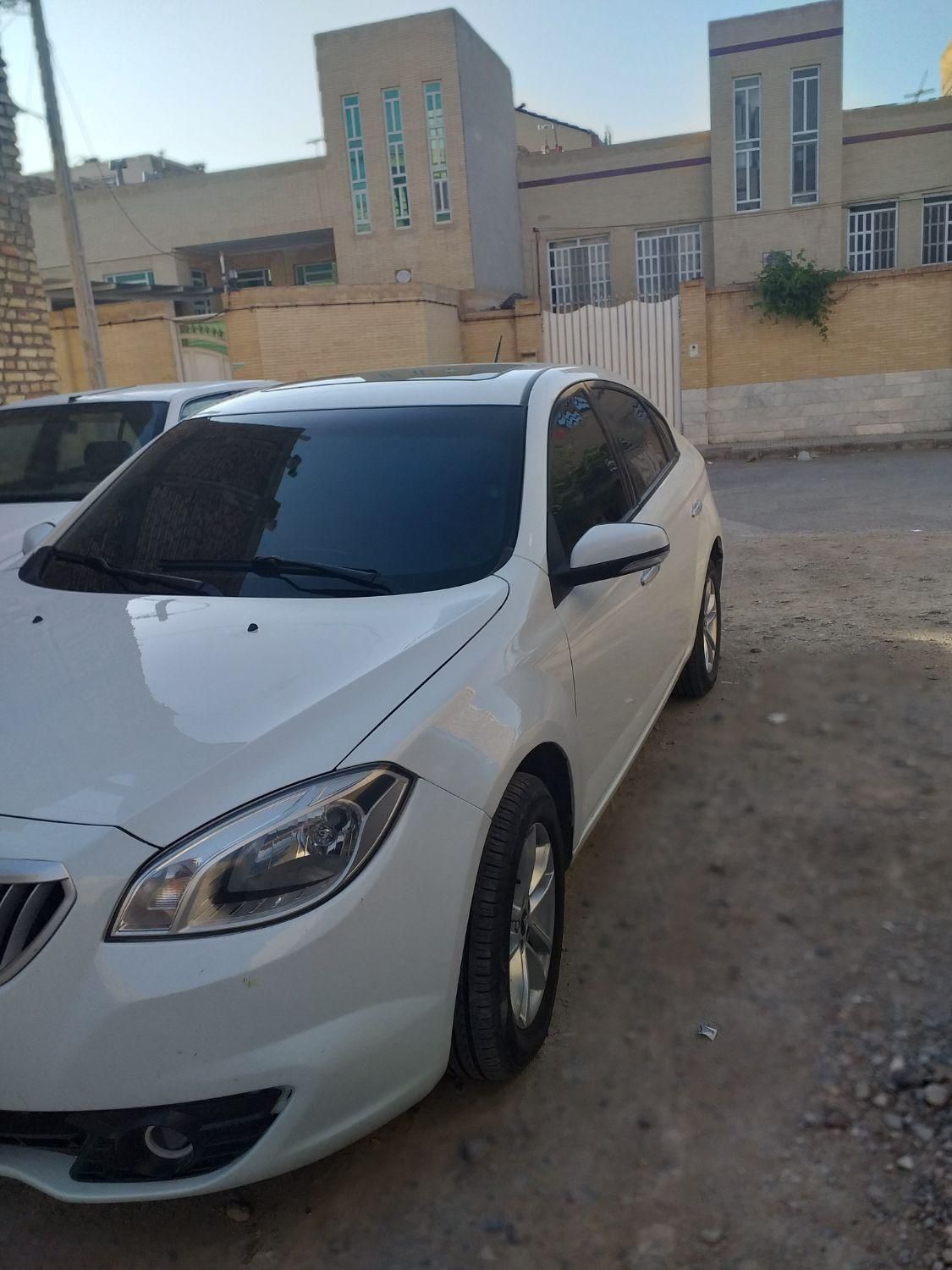 خودرو برلیانس، H330 آگهی ann_18431900