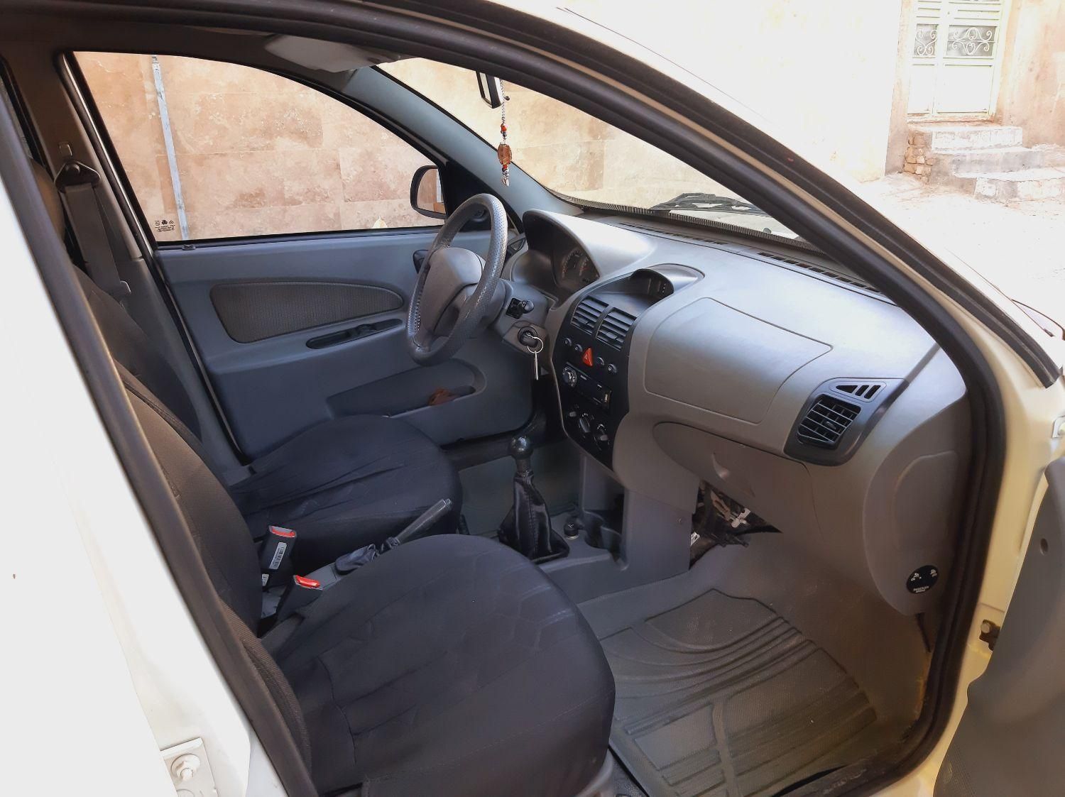 تیبا صندوق دار SX - 1400