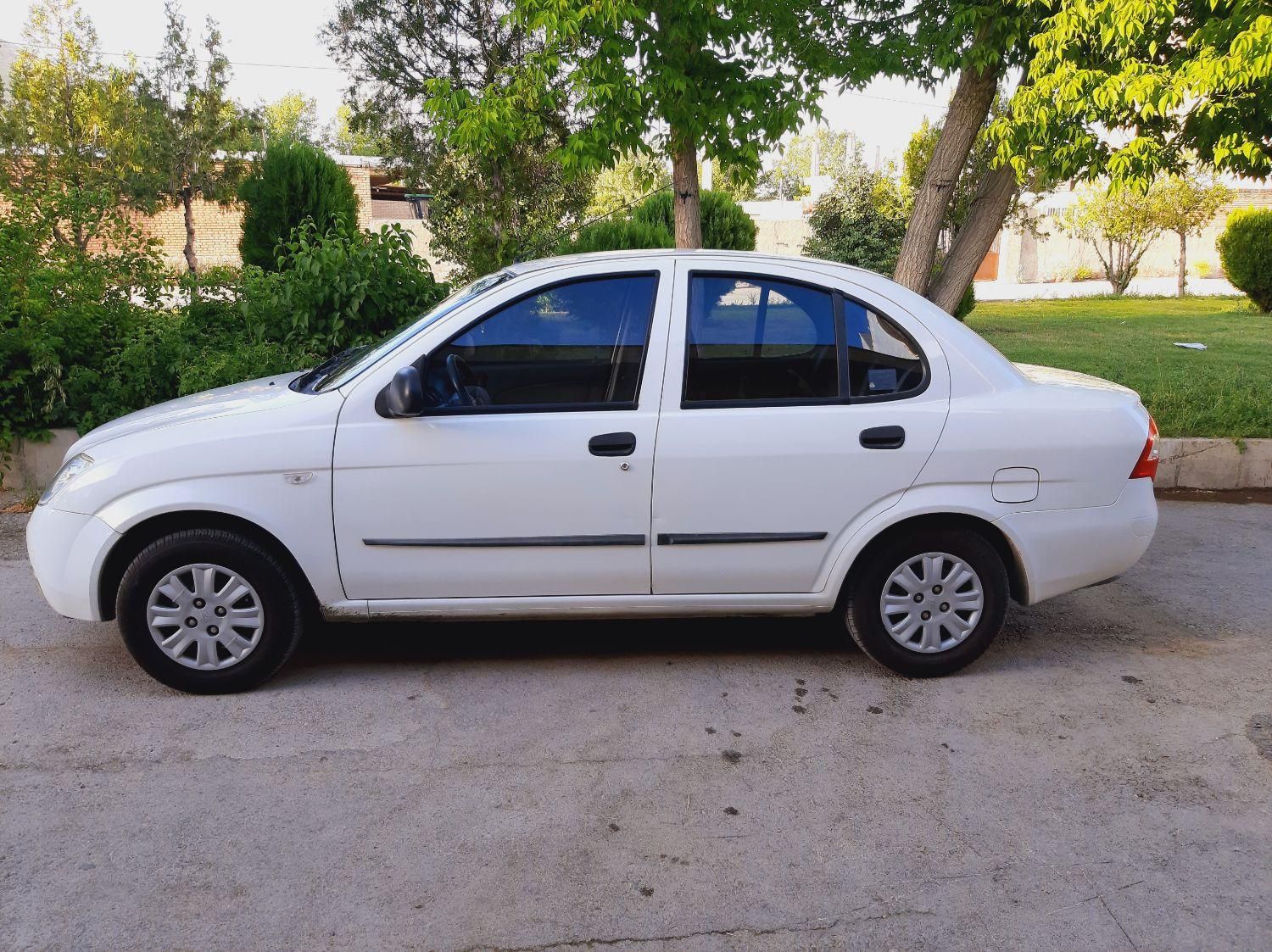 تیبا صندوق دار SX - 1400