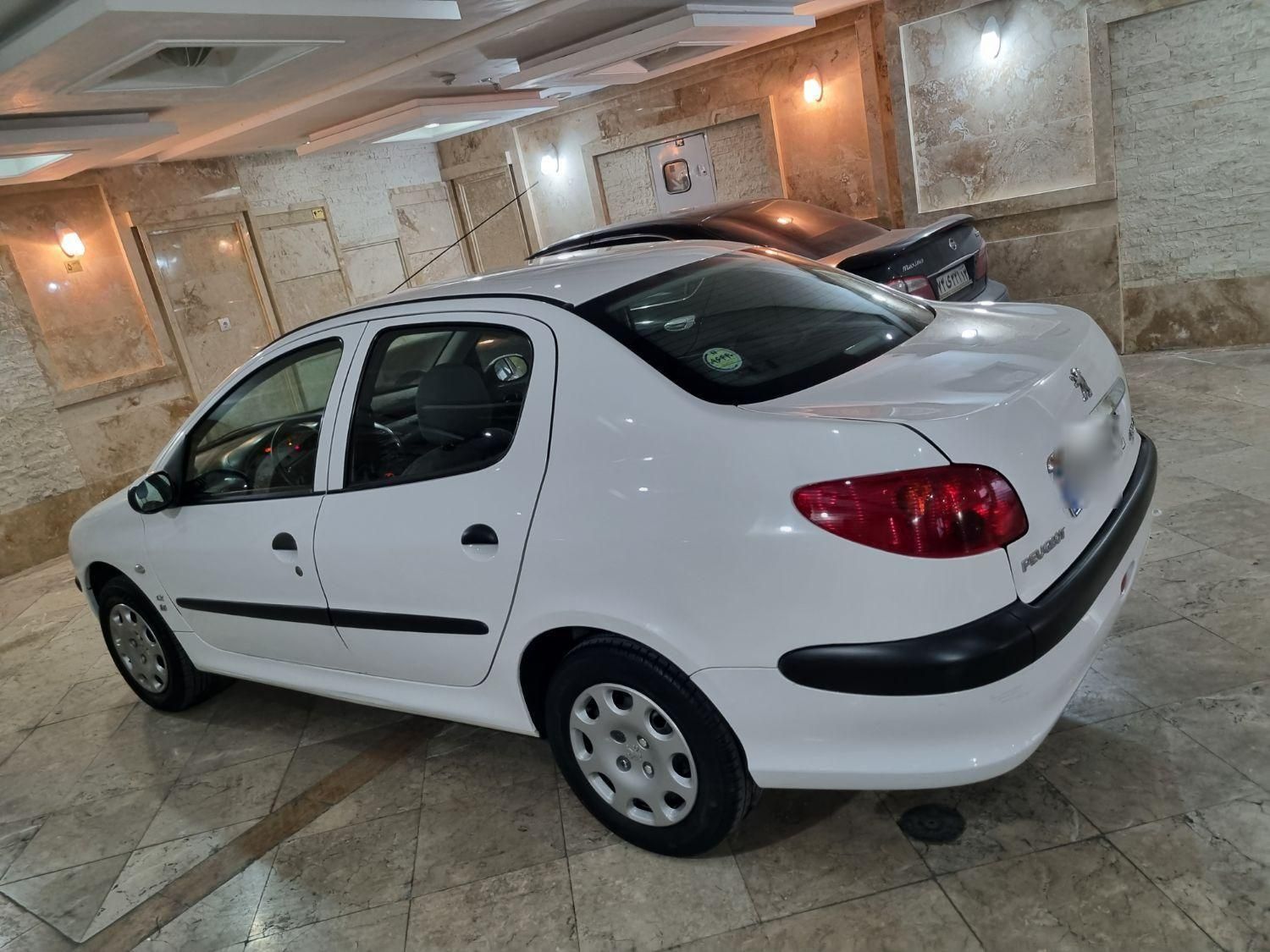 پژو ۲۰۶ صندوق دار v8 - 1398