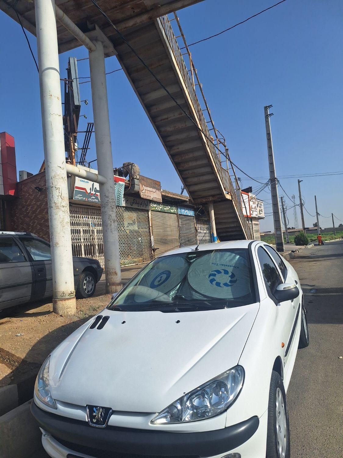 پژو ۲۰۶ صندوق دار v8 - 1390