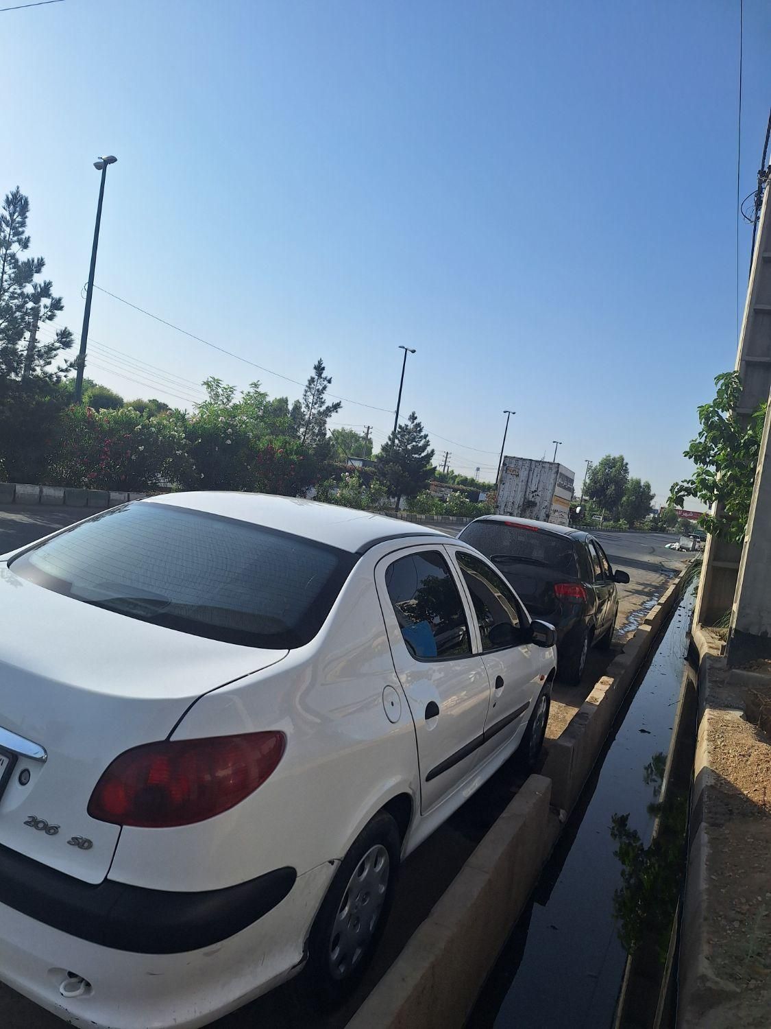 پژو ۲۰۶ صندوق دار v8 - 1390