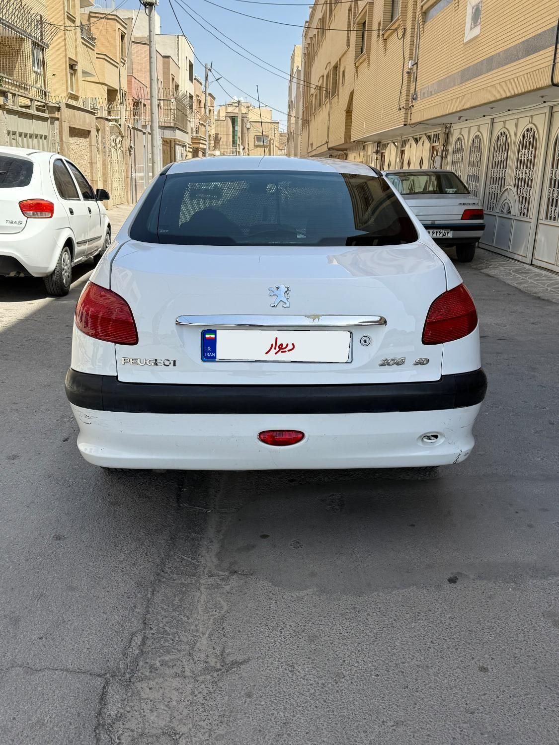 پژو ۲۰۶ صندوق دار v8 - 1391