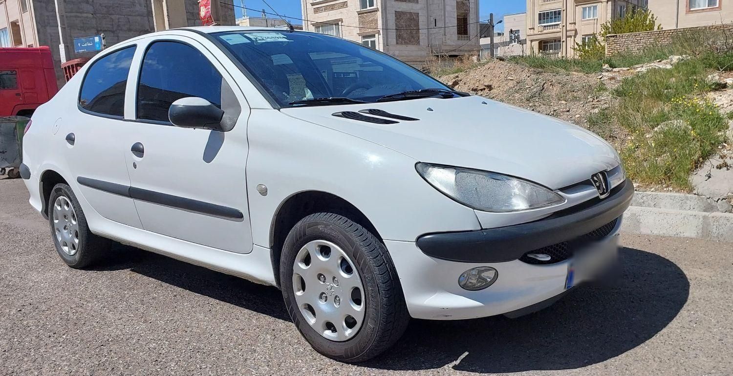 پژو ۲۰۶ صندوق دار v8 - 1398