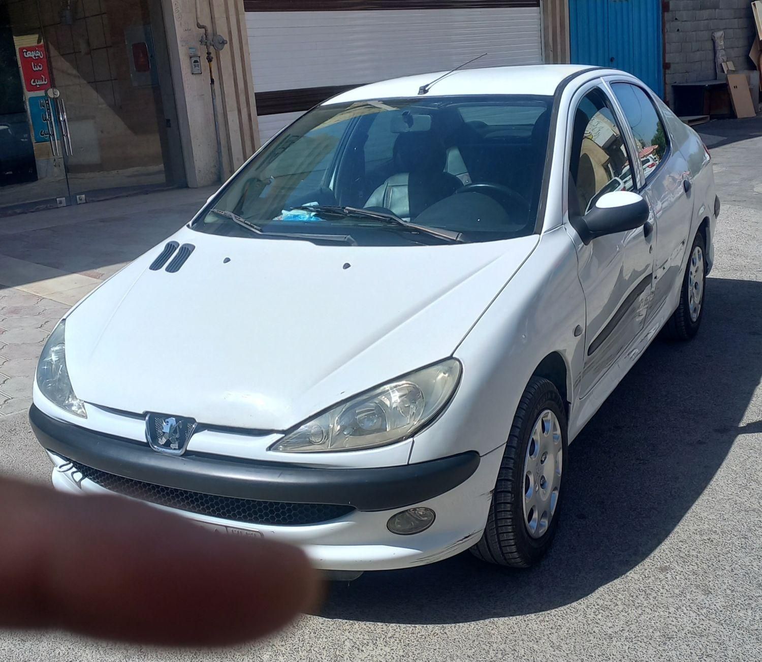 پژو ۲۰۶ صندوق دار v8 - 1393