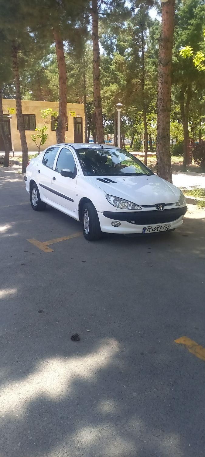 پژو ۲۰۶ صندوق دار v8 - 1397