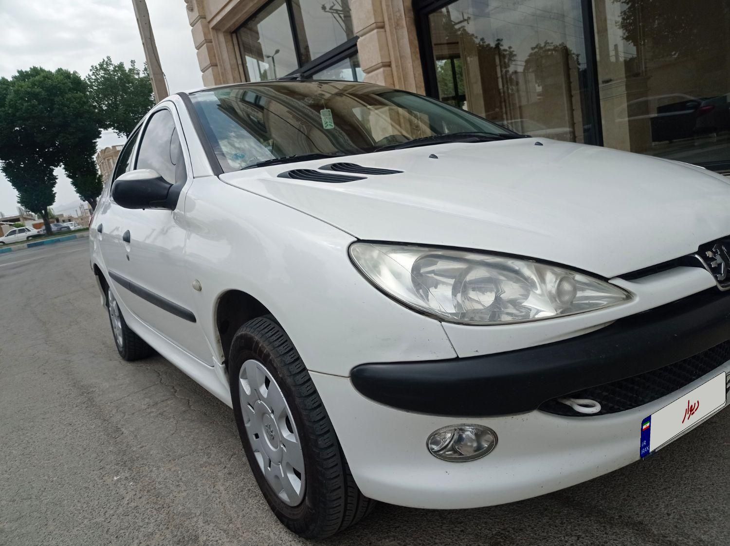 پژو ۲۰۶ صندوق دار v8 - 1397