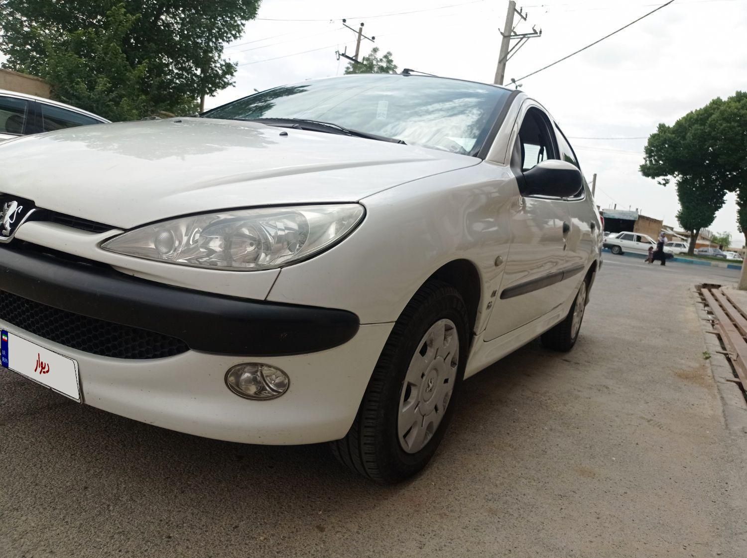 پژو ۲۰۶ صندوق دار v8 - 1397