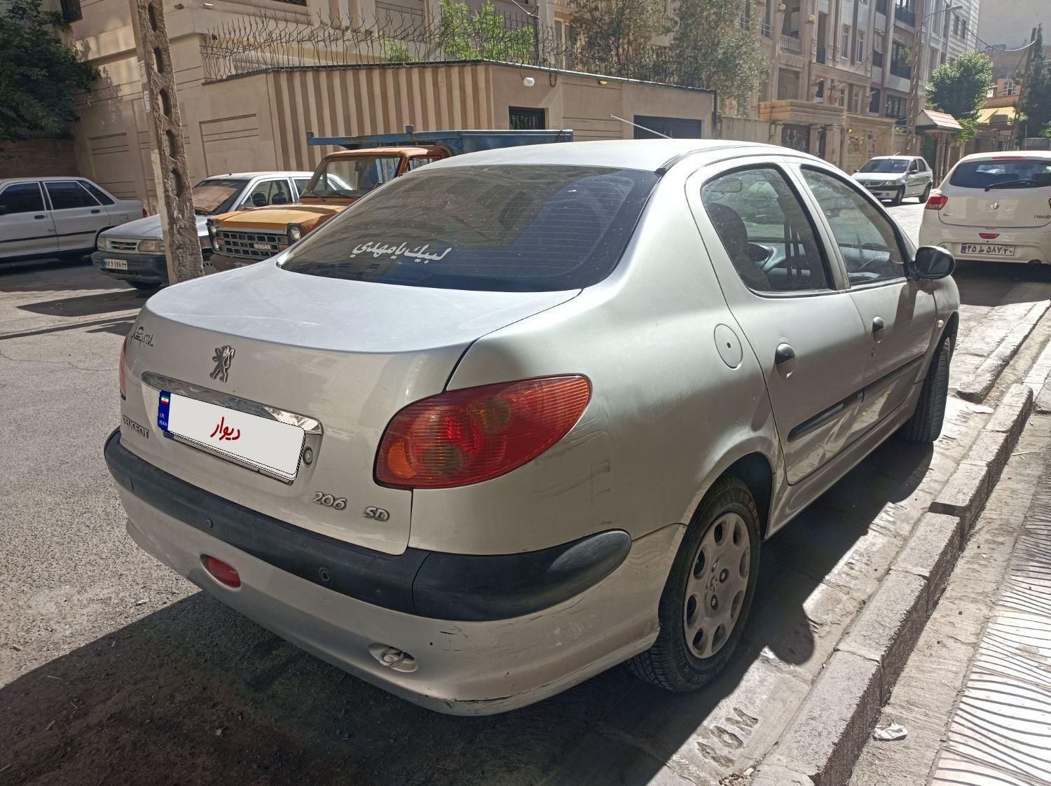 پژو ۲۰۶ صندوق دار v8 - 1393