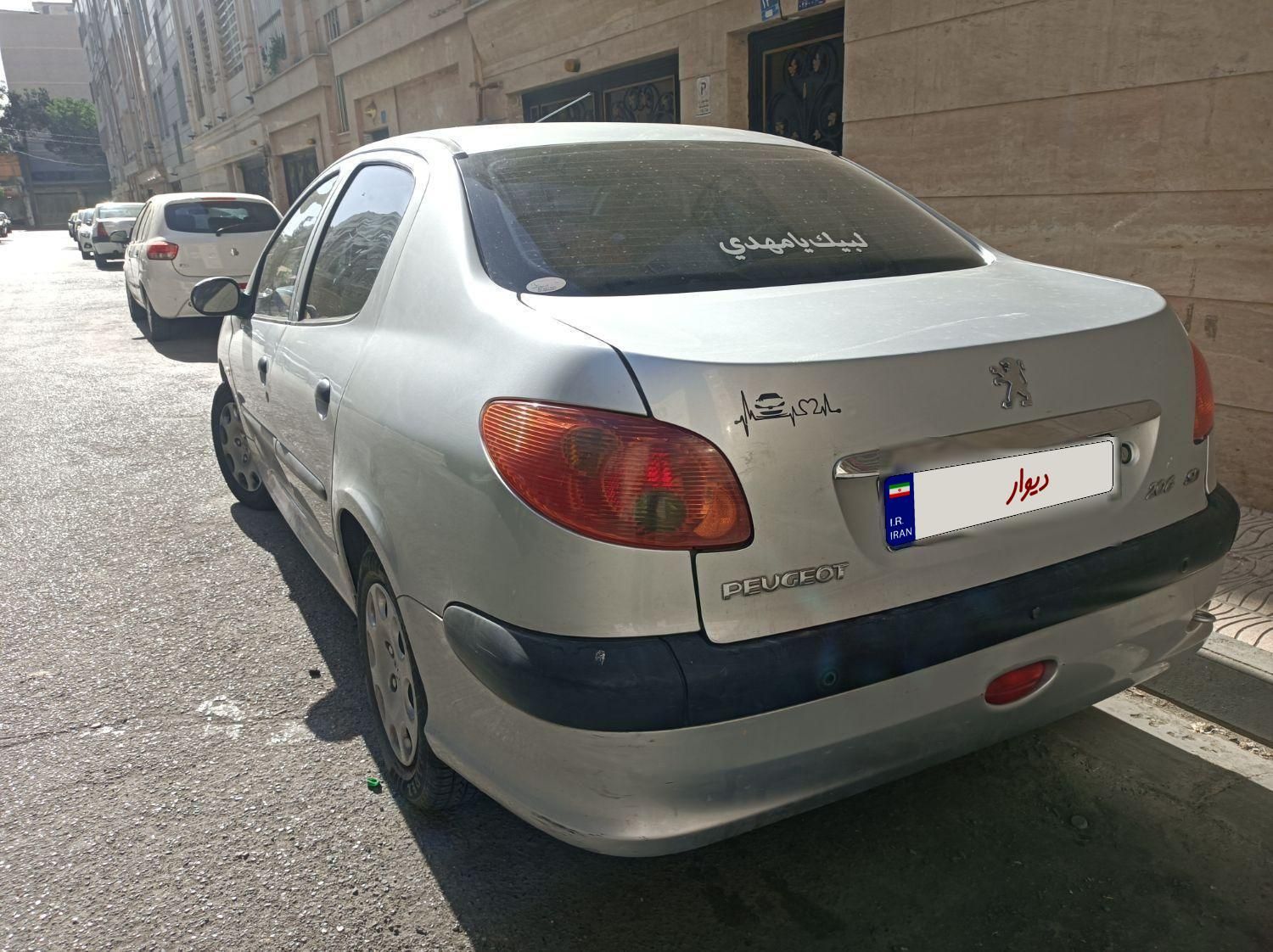 پژو ۲۰۶ صندوق دار v8 - 1393