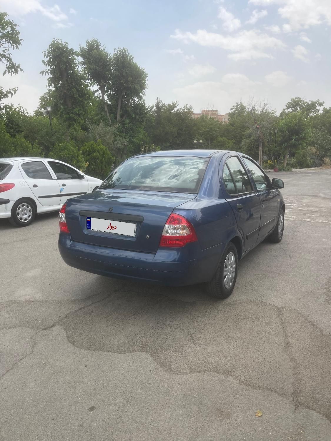 تیبا صندوق دار SX - 1392