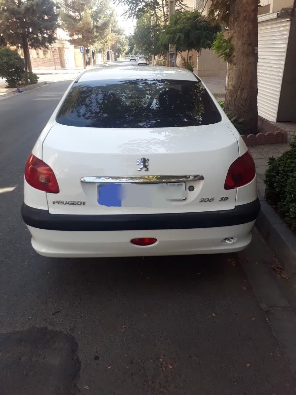 پژو ۲۰۶ صندوق دار v8 - 1396