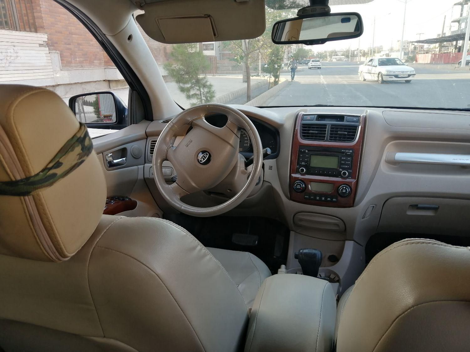 کیا اسپورتیج 6 سیلندر 2700cc - 2010