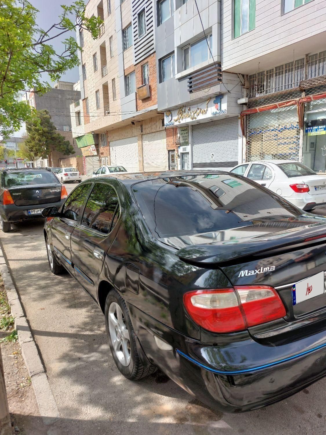 نیسان ماکسیما دنده‌ای - 2003