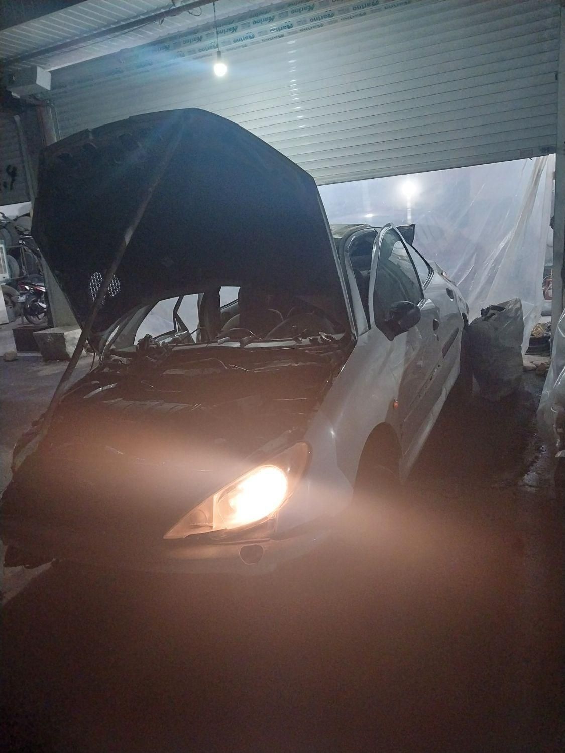 پژو ۲۰۶ صندوق دار v8 - 1392