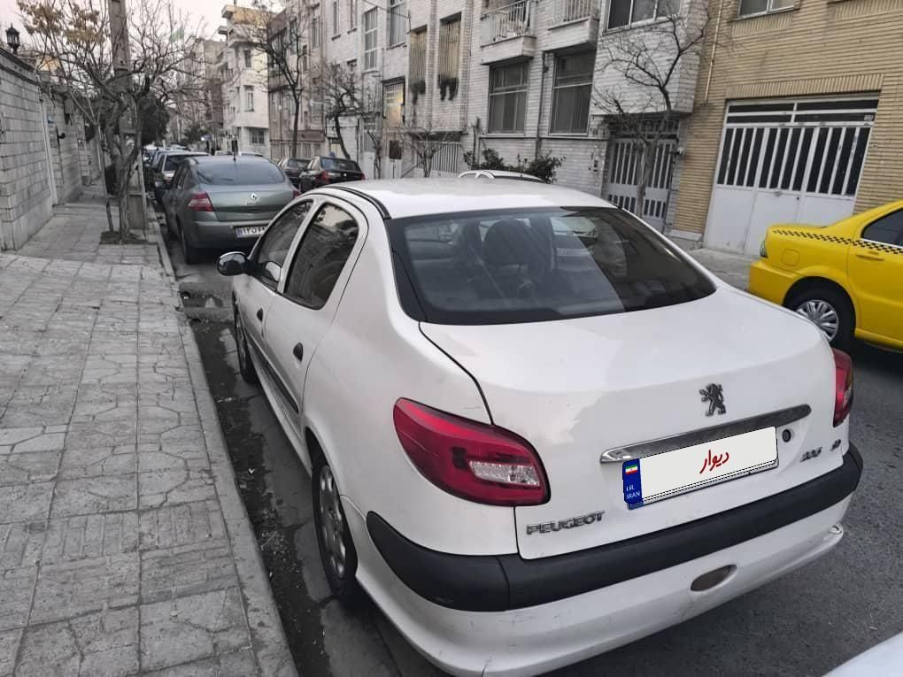 پژو ۲۰۶ صندوق دار v20 - 1389
