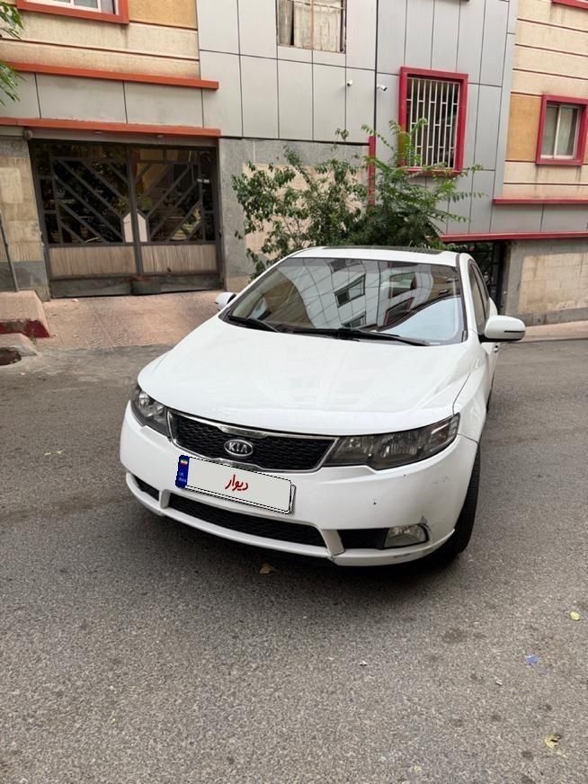 کیا سراتو 2.0 لیتر اتوماتیک GT لاین - 2017