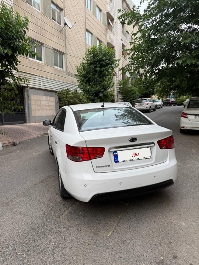کیا سراتو 2.0 لیتر اتوماتیک GT لاین - 2017