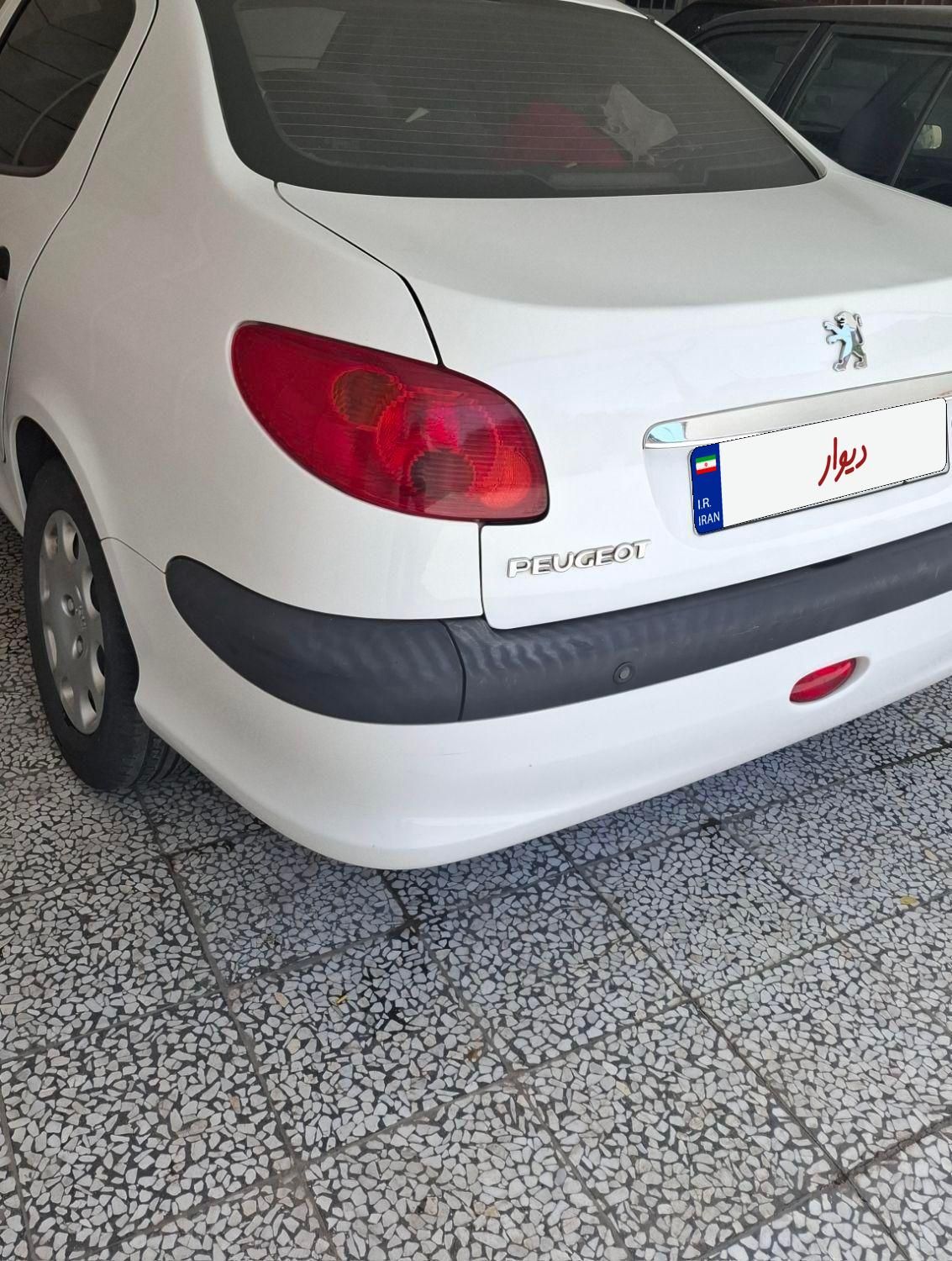 پژو ۲۰۶ صندوق دار v8 - 1394