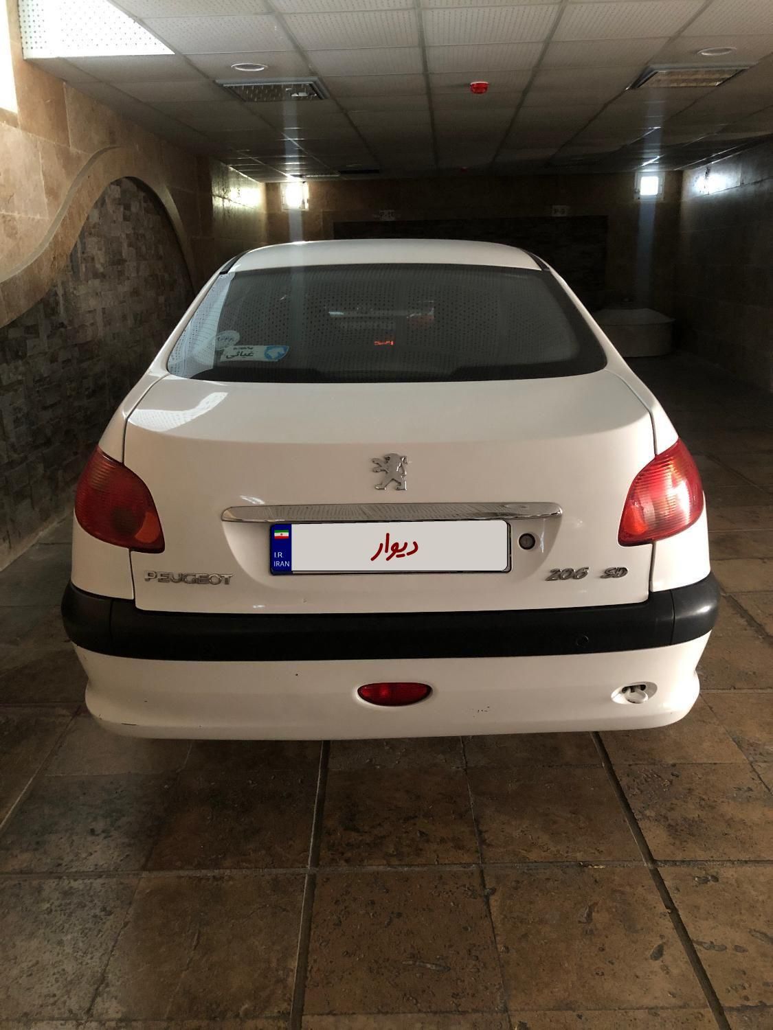 پژو ۲۰۶ صندوق دار v8 - 1396