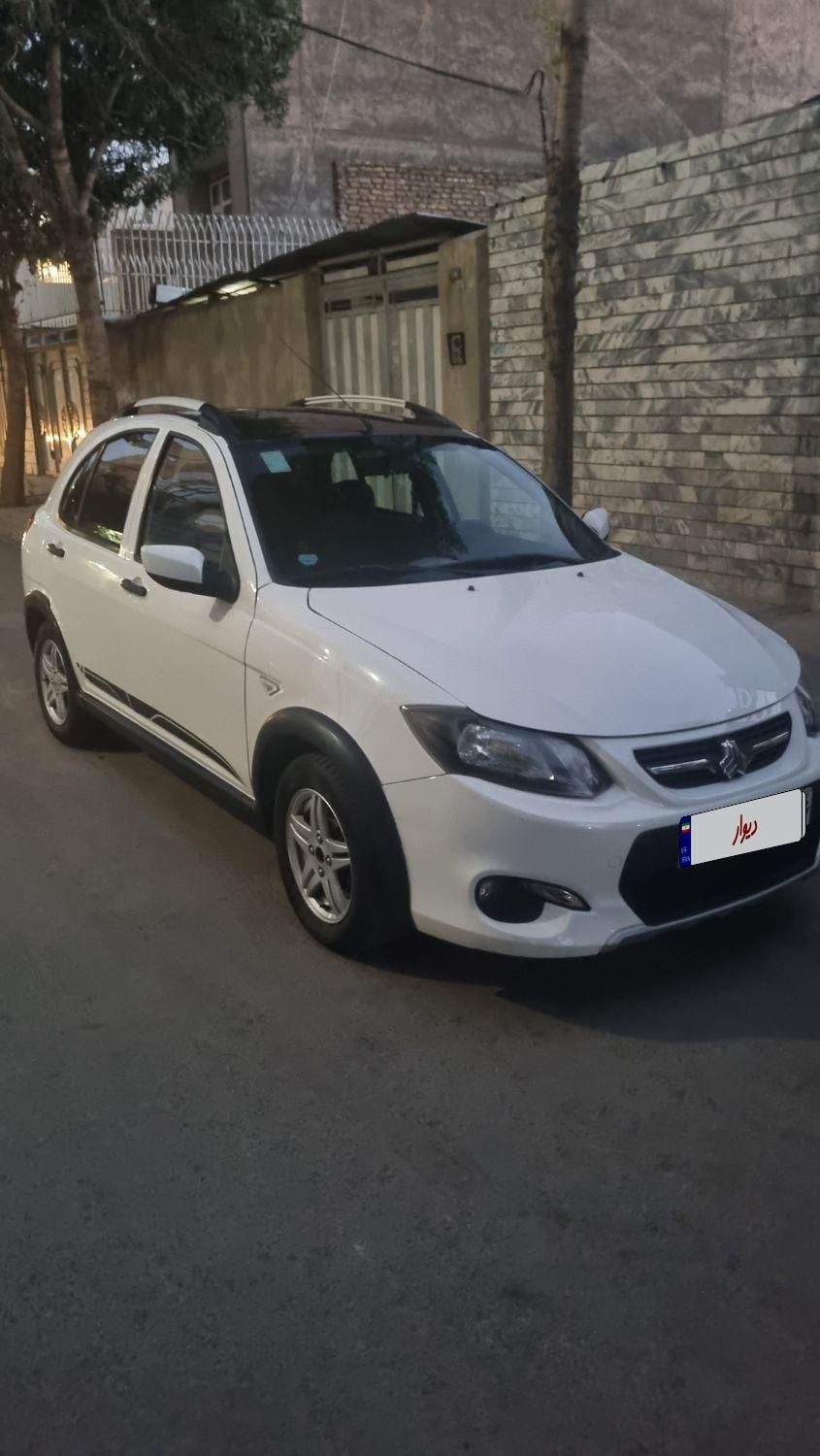 کوییک R دنده‌ای - 1402