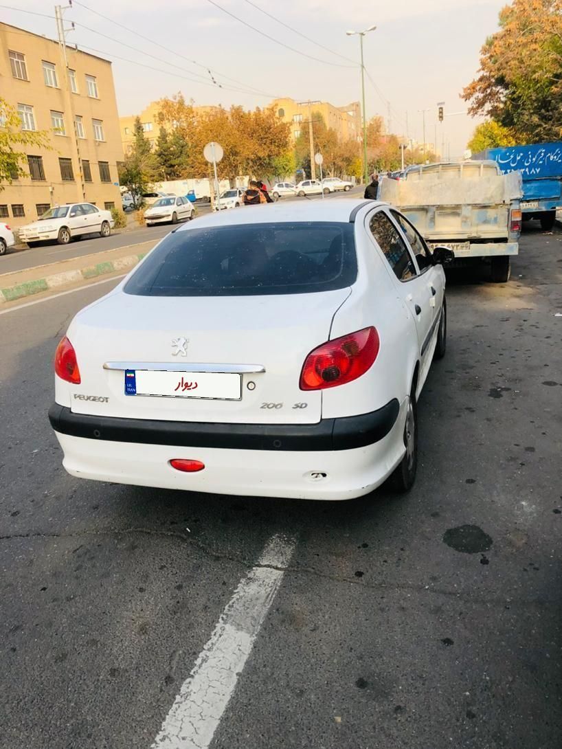 پژو ۲۰۶ صندوق دار v8 - 1395