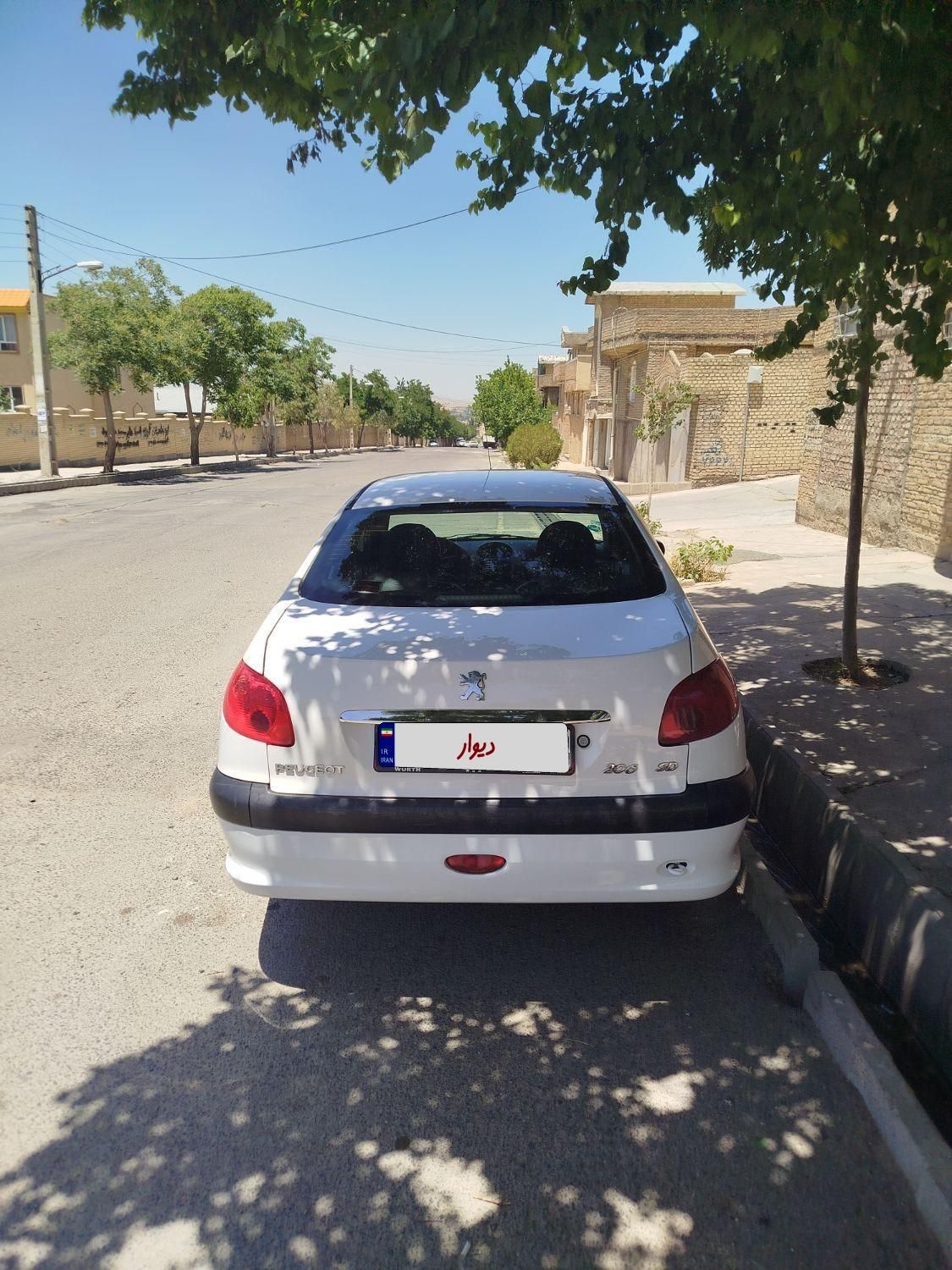 پژو ۲۰۶ صندوق دار v20 - 1386
