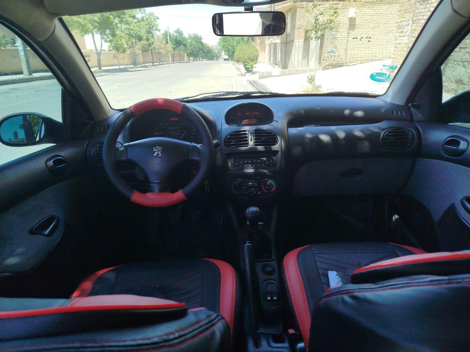 پژو ۲۰۶ صندوق دار v20 - 1386
