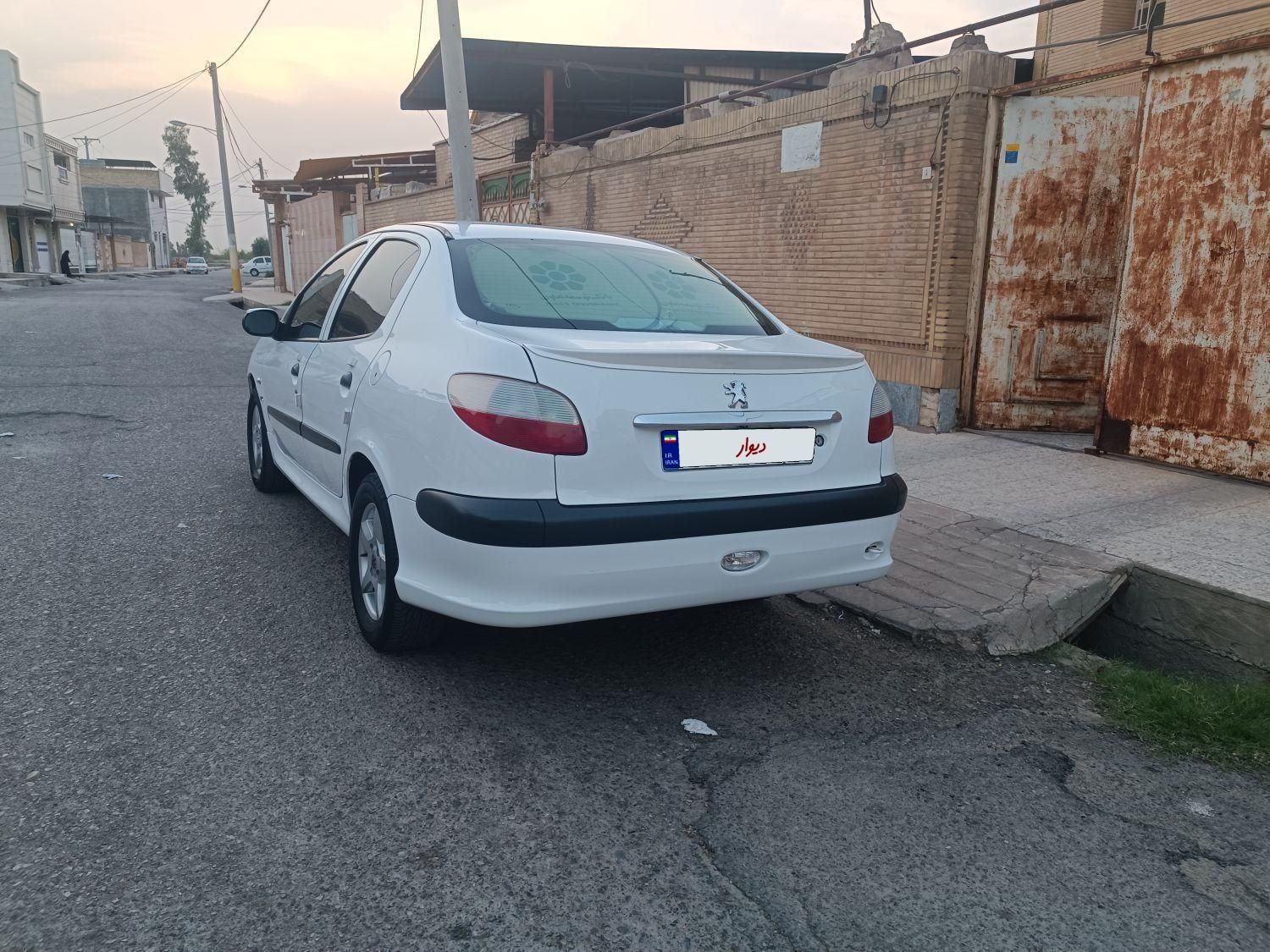 پژو ۲۰۶ صندوق دار v2 - 1390