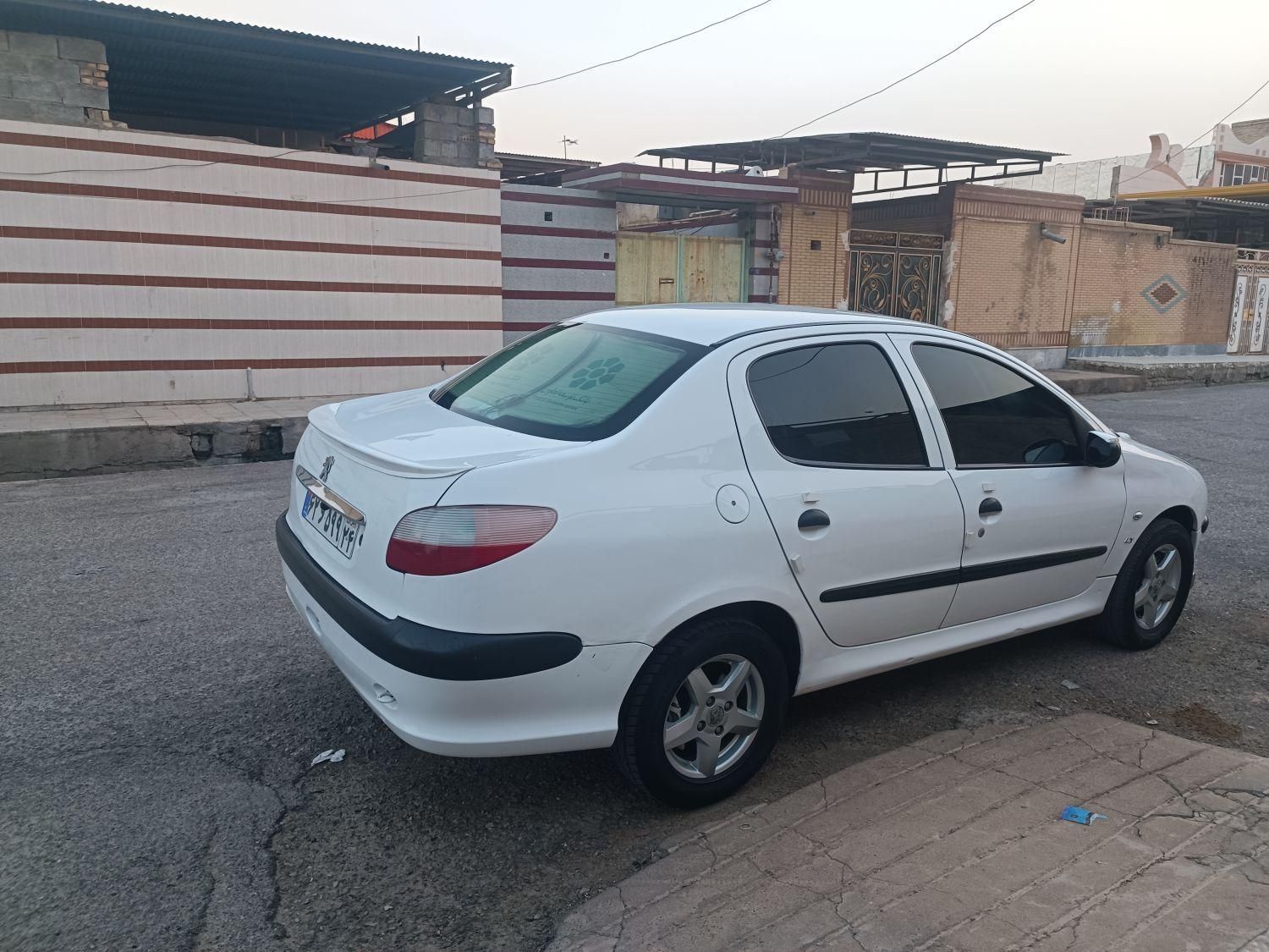 پژو ۲۰۶ صندوق دار v2 - 1390