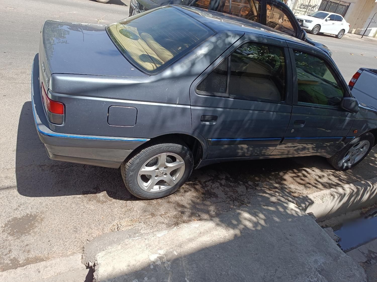 پژو 405 GLX - 1393