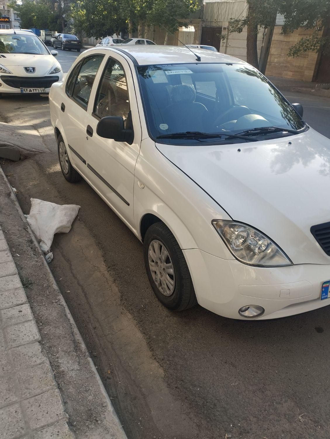 تیبا صندوق دار SX - 1401