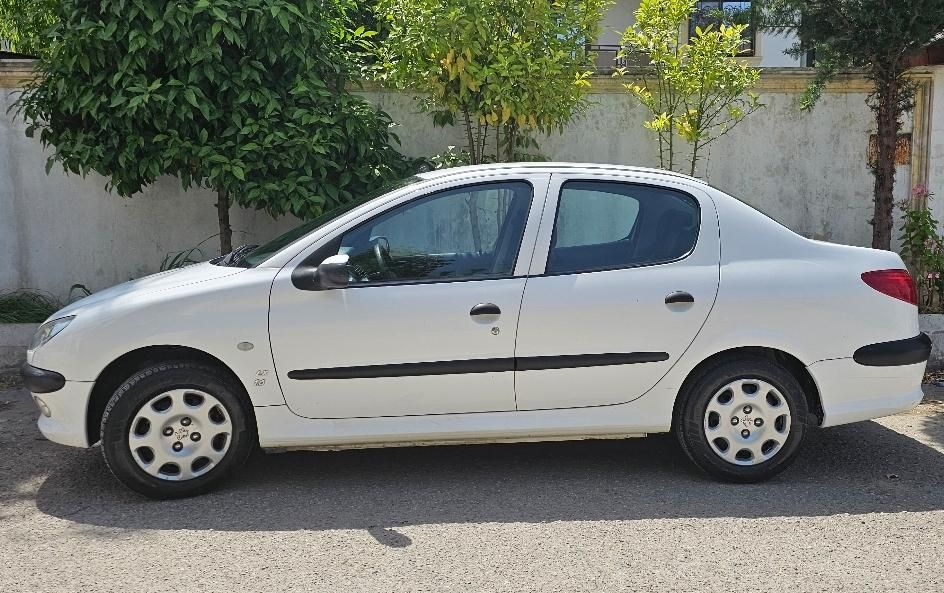 پژو ۲۰۶ صندوق دار v8 - 1399