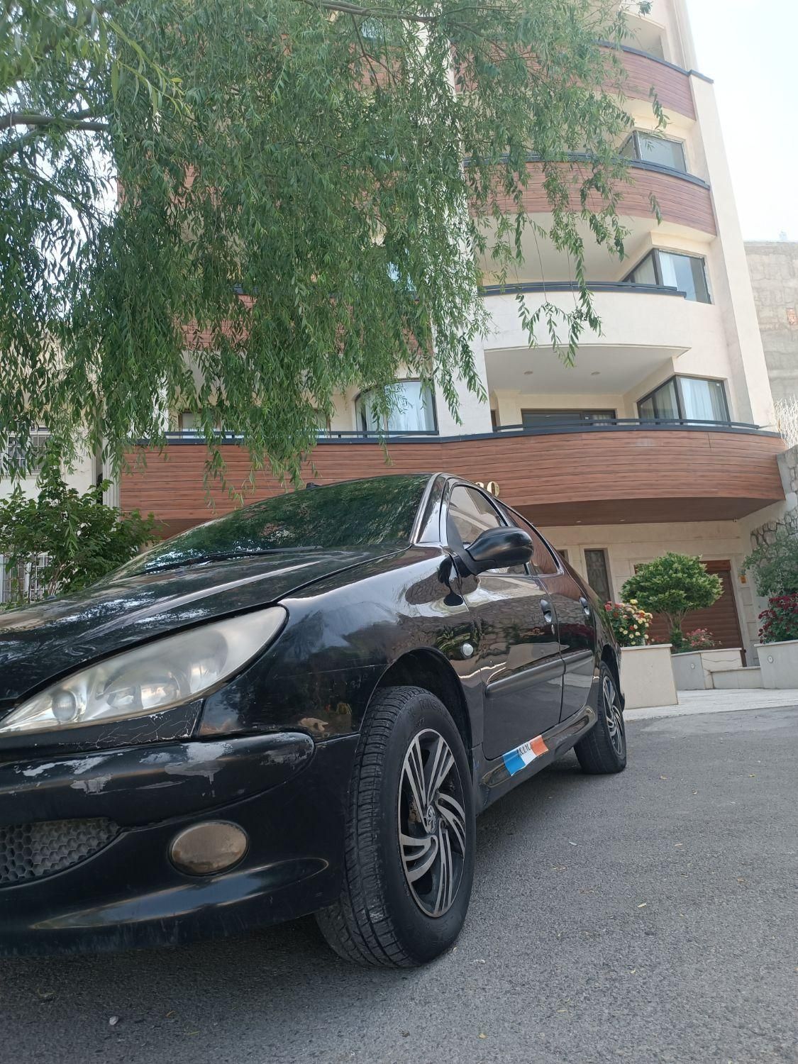 پژو ۲۰۶ صندوق دار v20 - 1386