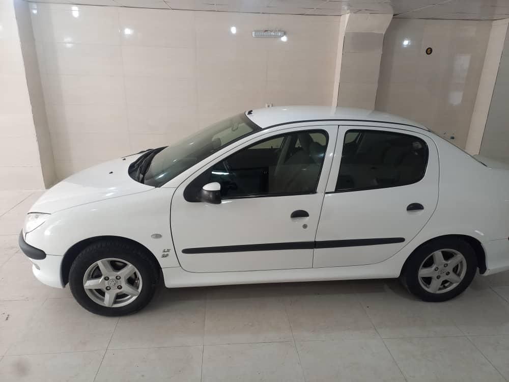 پژو ۲۰۶ صندوق دار v8 - 1395