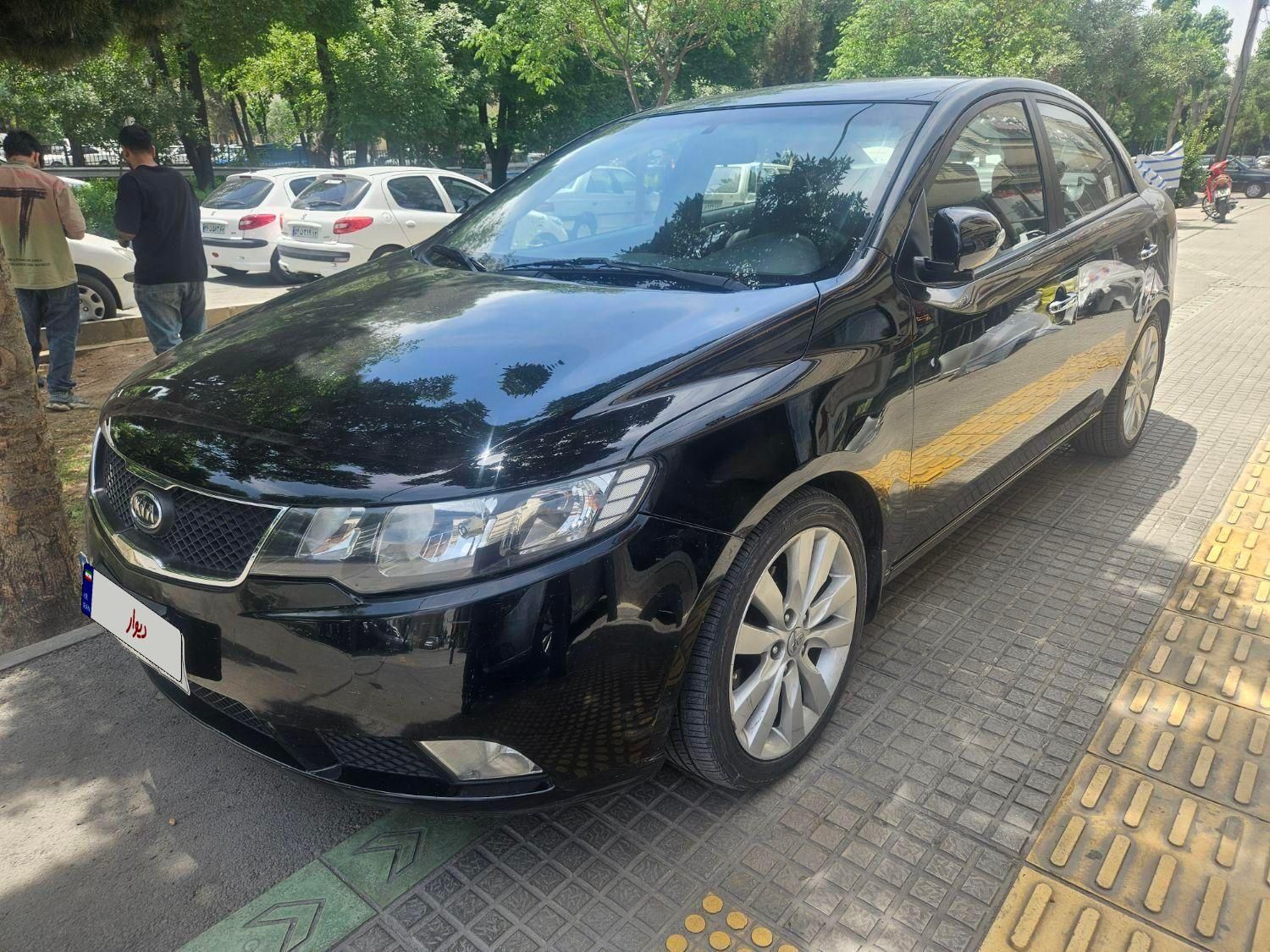 کیا سراتو 2.0 لیتر اتوماتیک GT لاین - 2010