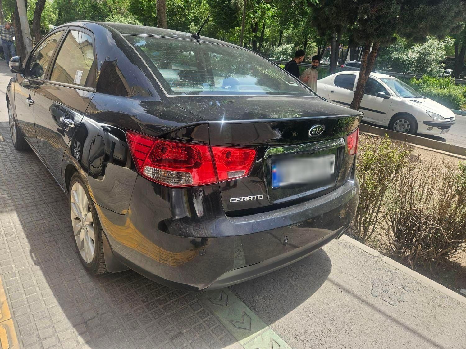 کیا سراتو 2.0 لیتر اتوماتیک GT لاین - 2010