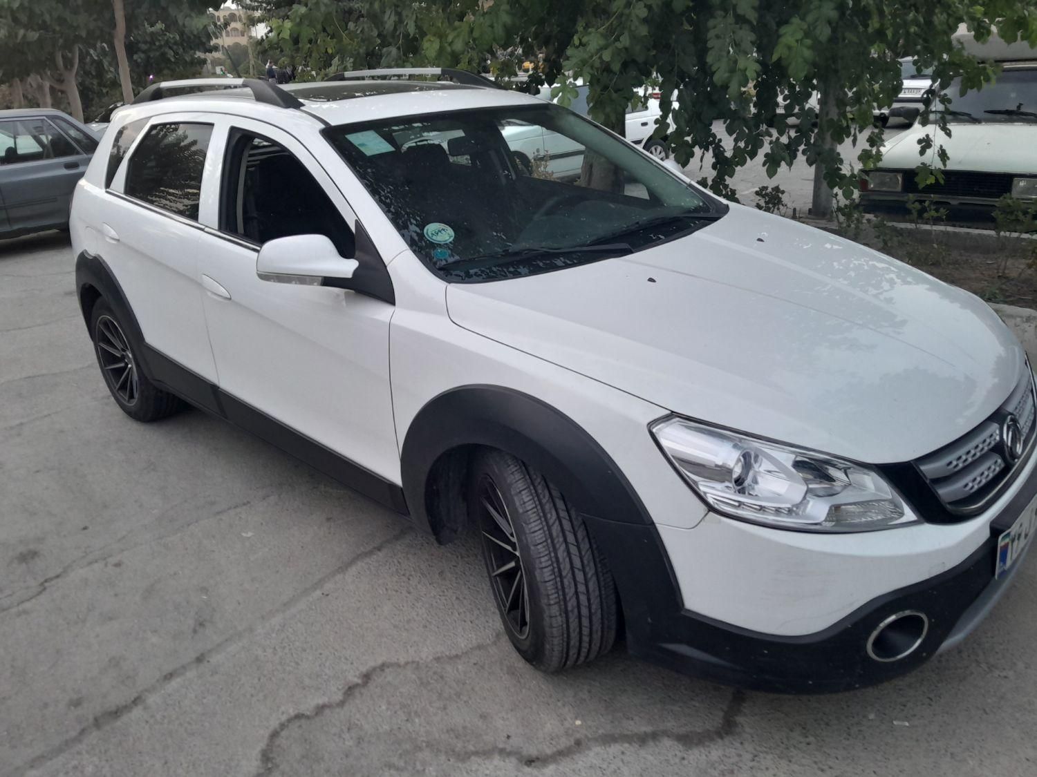 خودرو دانگ فنگ، H30 کراس آگهی ann_18439417