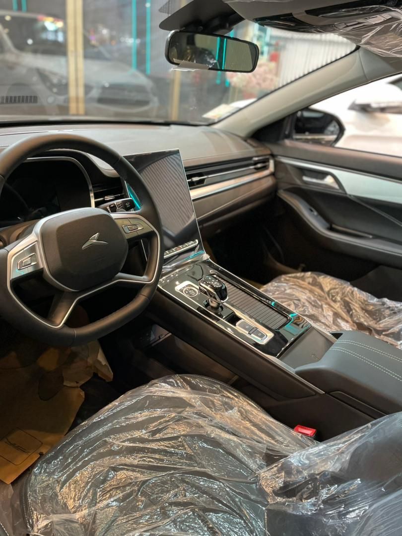 کی ام سی J7 اتوماتیک - 2025
