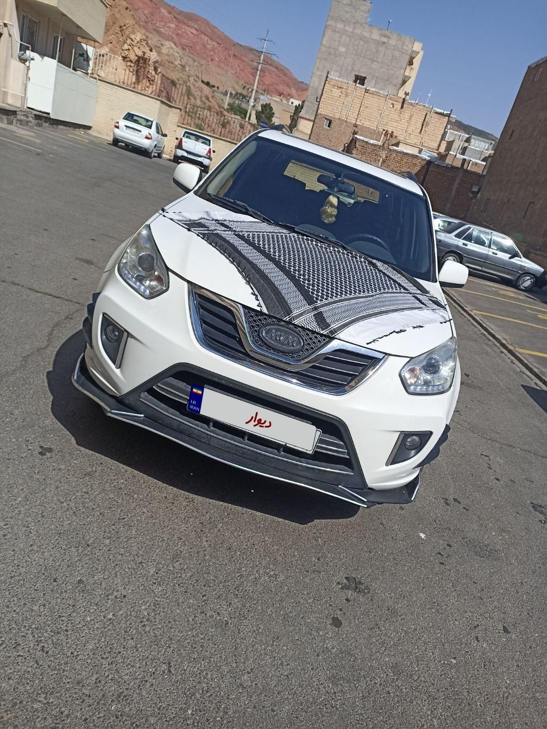ام وی ام X33 دنده‌ای ساده - 2015