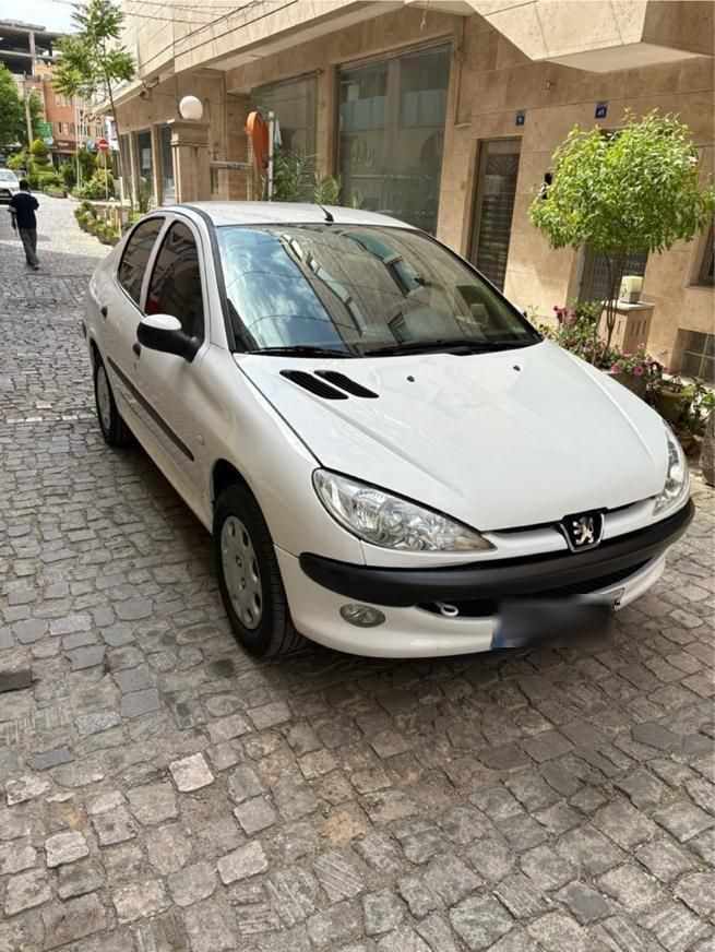 پژو ۲۰۶ صندوق دار v8 - 1399