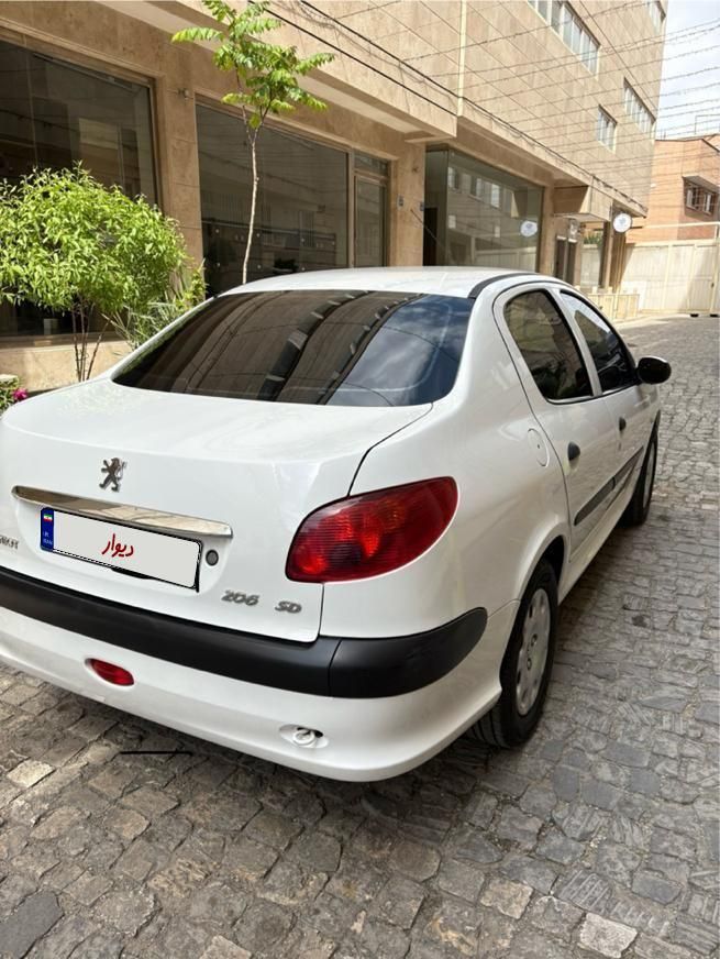 خودرو پژو، ۲۰۶ صندوق دار آگهی ann_18440509