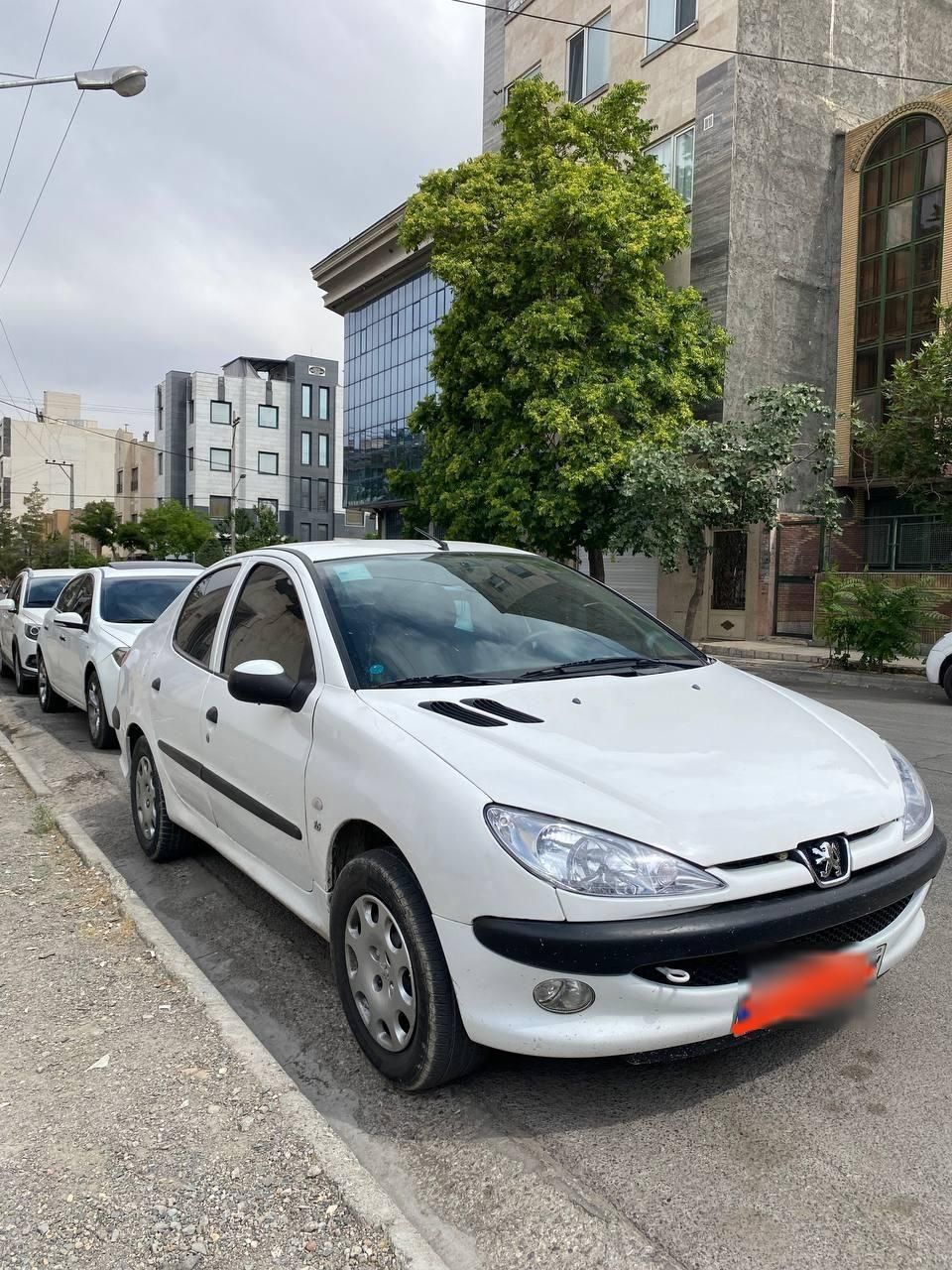 پژو ۲۰۶ صندوق دار v8 - 1396