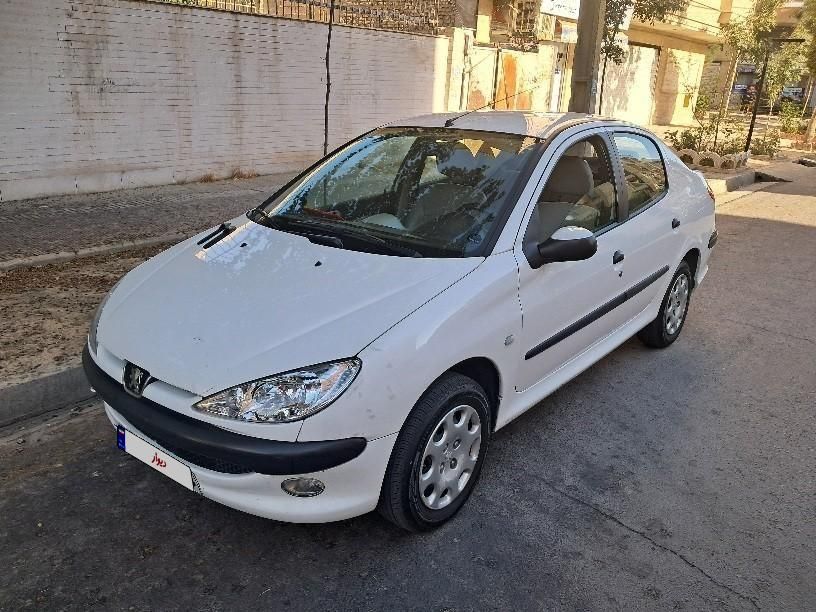 پژو ۲۰۶ صندوق دار v8 - 1390